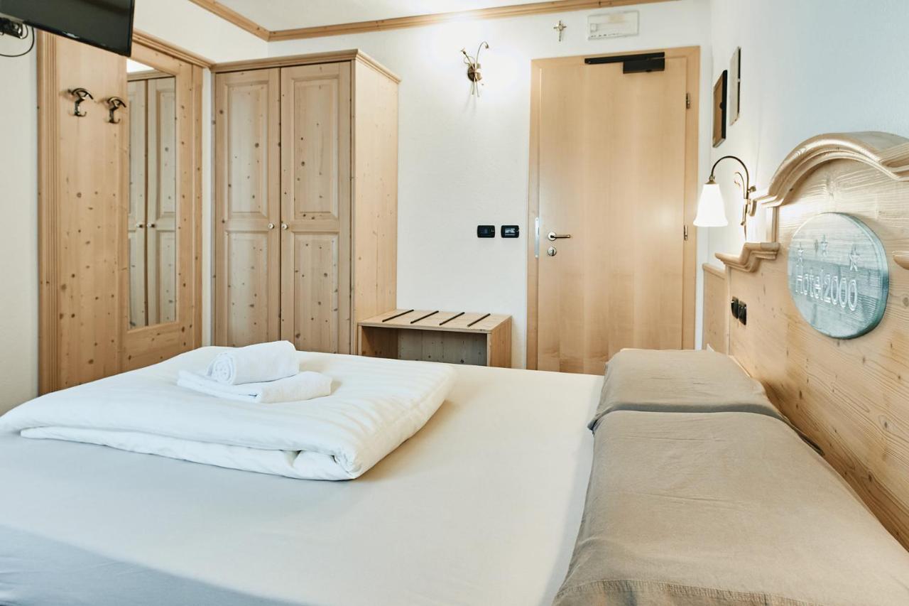 Hotel 2000 ลีวินโญ ภายนอก รูปภาพ