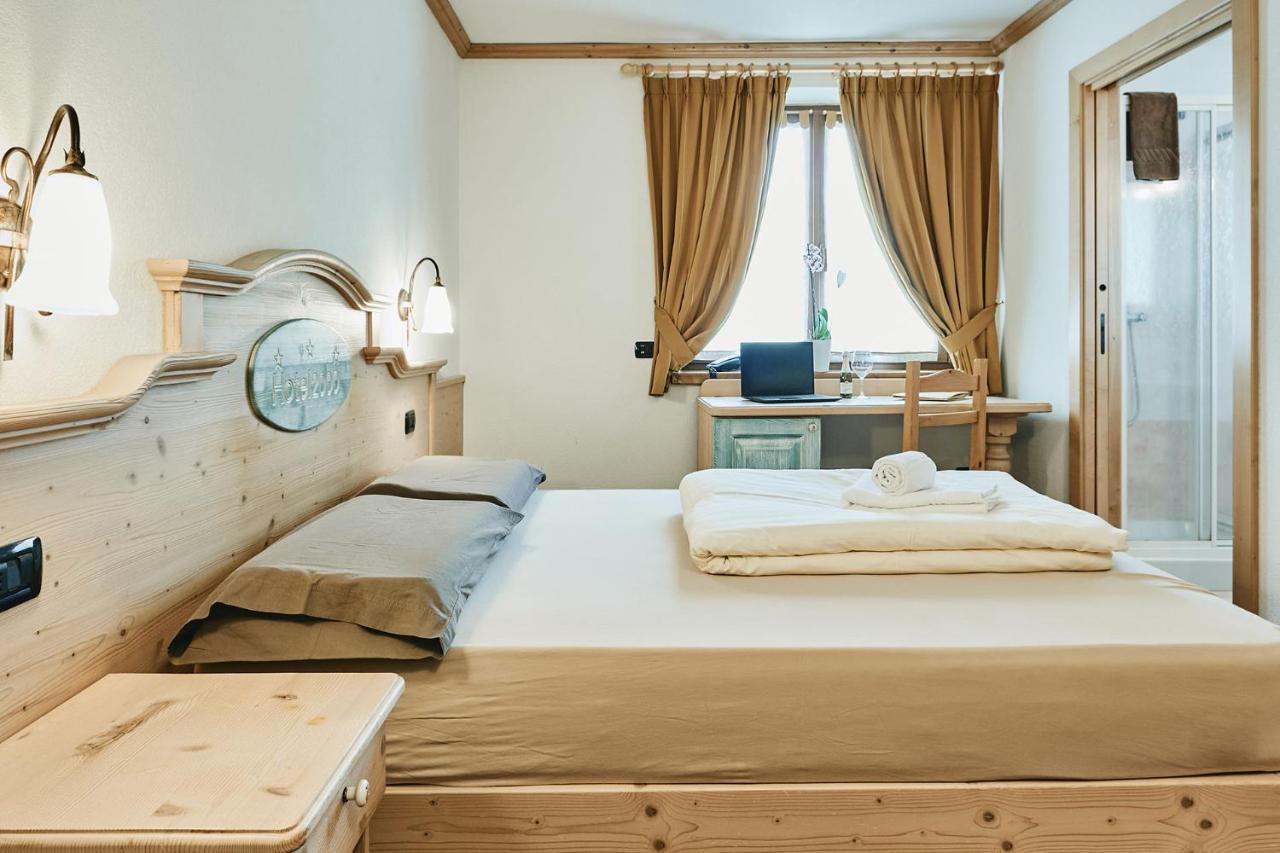 Hotel 2000 ลีวินโญ ภายนอก รูปภาพ